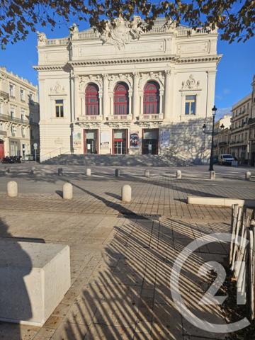 à vendre  32,55 m2 SETE - 34