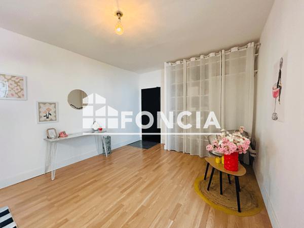 Location Local commercial 3 pièces 84.75 m² - 29 BOULEVARD DE STRASBOURG Toulon 83000