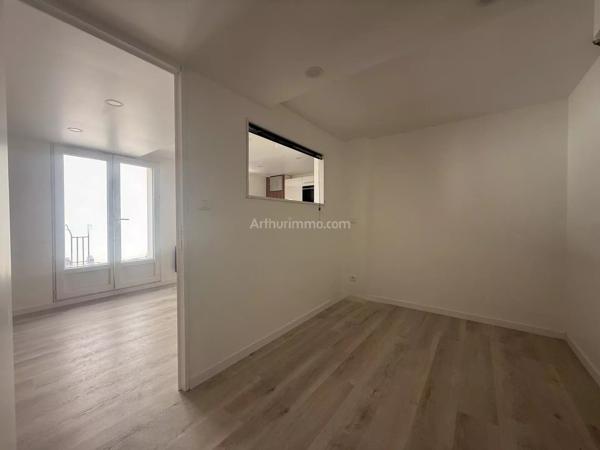Vente                                                      Maison
                        
                     9 pièces                      234 m2                     à Montévrain