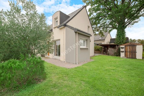 PONT-PEAN - Maison familiale d'environ 116 m² - 5 chambres - Exposition Est-Ouest