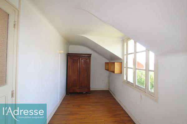 Maison familiale avec sous-sol total à Savigny-sur-Orge.