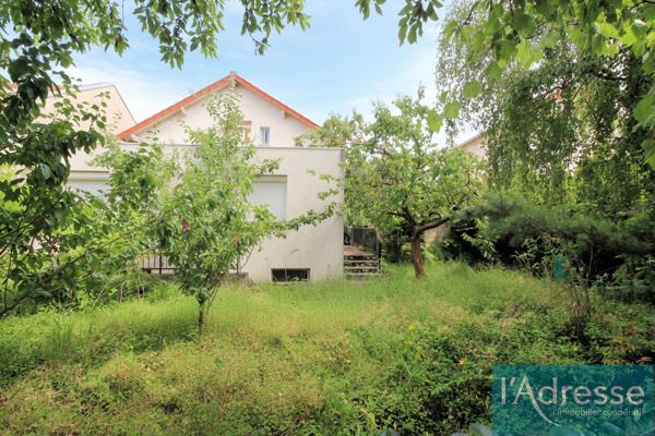 Maison familiale avec sous-sol total à Savigny-sur-Orge.