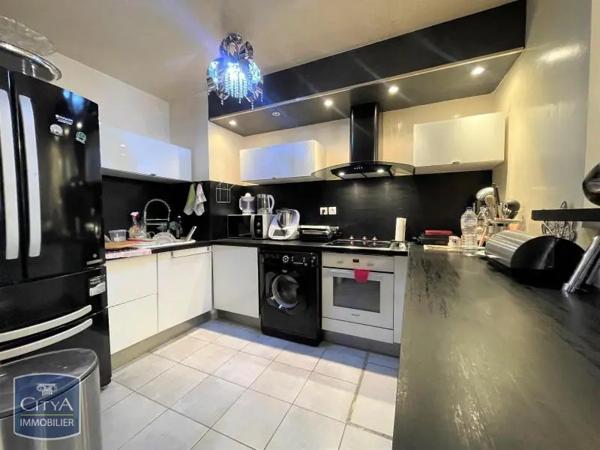 Appartement à louer 3 pièces 75.55m²