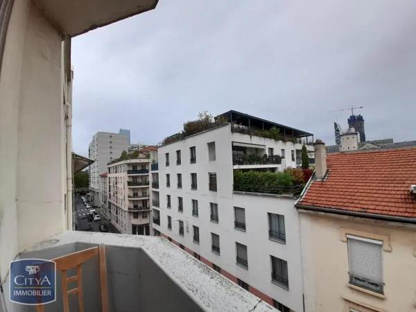 Appartement à louer 2 pièces 55.77m²