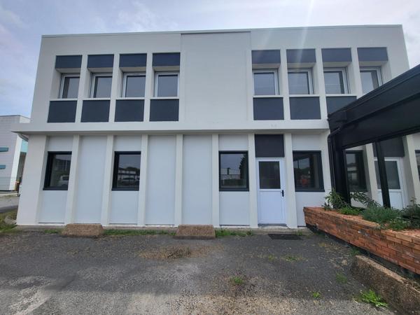 Bureaux 300m² – Avrille
