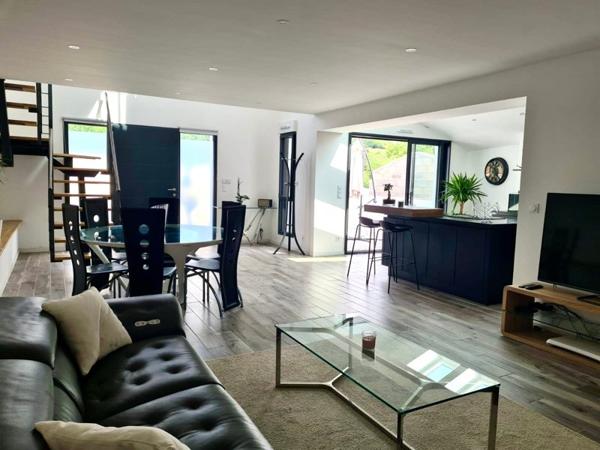 Maison à vendre |  Saint-Pée-sur-Nivelle |  3 pièces | 105 m²