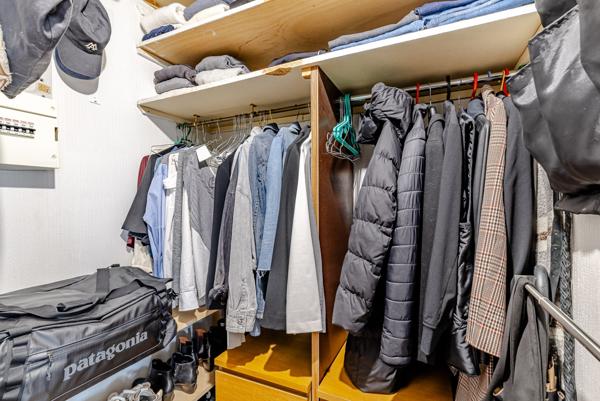 Richard Lenoir - Studio parfait état 4è étage ascenseur