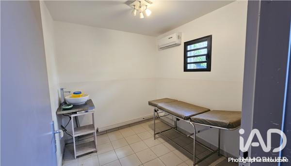 Murs commerciaux  à vendre 68 m² Saint-Pierre