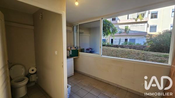 Murs commerciaux  à vendre 68 m² Saint-Pierre