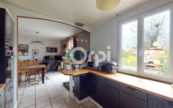 Maison à vendre    6 pièces •  Épisy