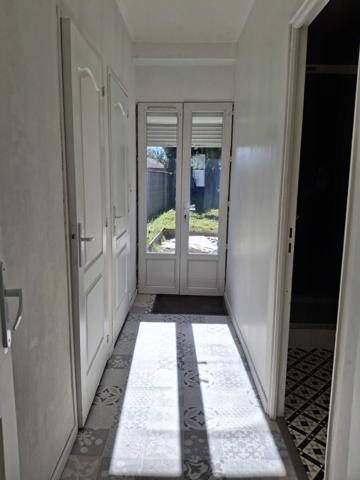 MAISON DE VILLE AVEC JARDIN
