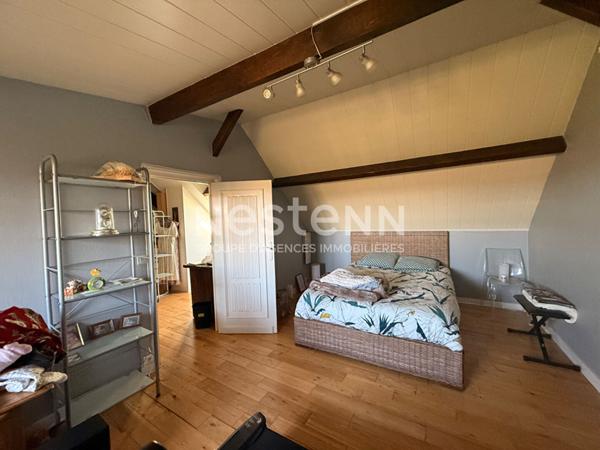 Maison familiale ! La-Ferté-Alais ! Beau potentiel !
