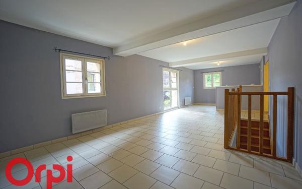 Appartement à louer    3 pièces •  Bernay
