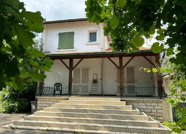 Maison à vendre    9 pièces •  Dax