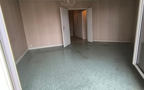 Appartement à vendre    3 pièces • 68,32 m2 Saint-Gratien