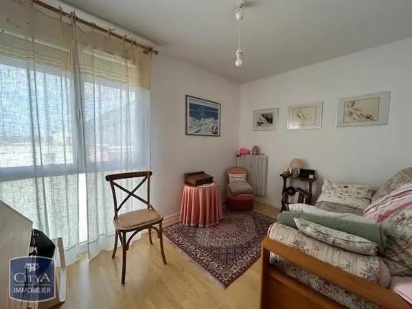 Appartement à louer 3 pièces 61.6m² Fontaine-lès-Dijon (21121)