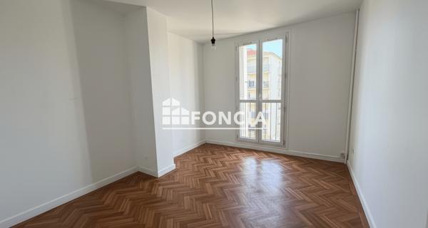 À vendre Appartement 5 pièces 77.63 m² - Rochefort 17300