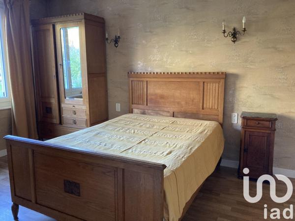 Maison 6 pièces de 95 m² à Sail-sous-Couzan (42890)