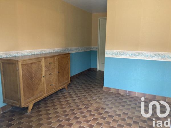 Maison 6 pièces de 95 m² à Sail-sous-Couzan (42890)