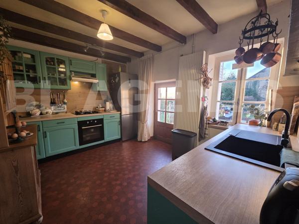 Maison Ancienne rénovée 4CH. Jardin 1079m²