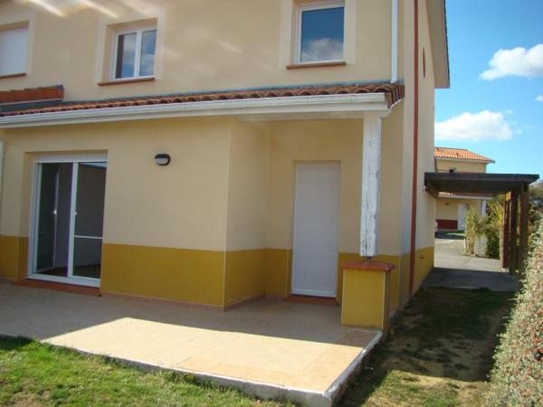 Maison à louer 713 € CC GIMONT 4 p 80 m² DPE C