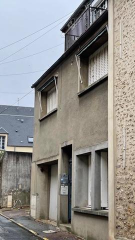 Vente Immeuble 180 m2 à Étampes