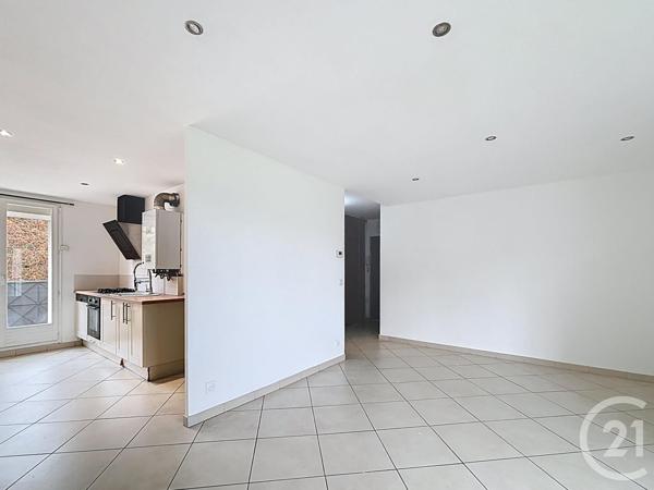 Appartement F3 à vendre  3 pièces - 65,65 m2 MOISSY CRAMAYEL - 77