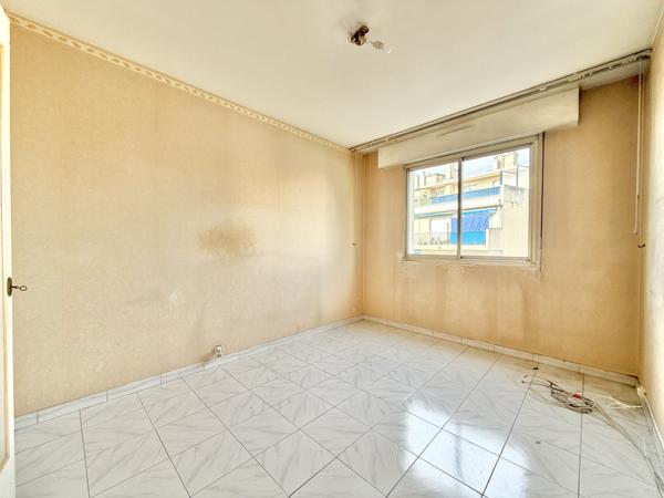 Antibes (06600) ANTIBES CENTRE 3/4P DE 72 M2 EN ÉTAGE DOUBLE GARAGE ET CAVE