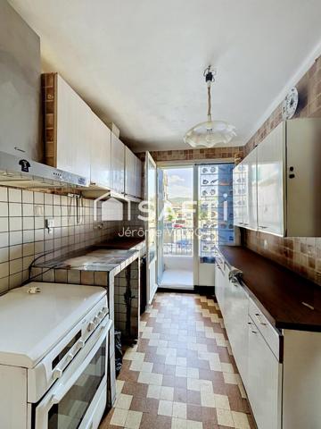 MANOSQUE – Appartement T3 lumineux de 69 m² avec grand balcon et vue dégagée