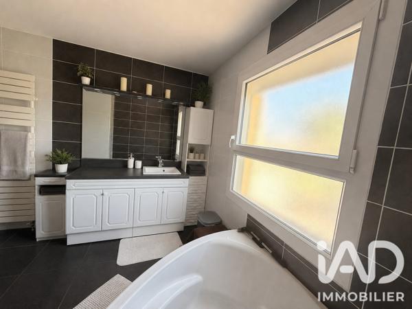 Maison à vendre 6 pièces 131,75 m² Livron-sur-Drôme