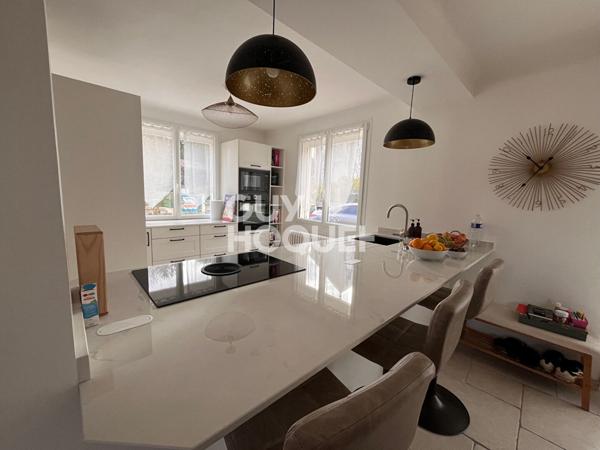 Maison 5 pièces sur un terrain de 1300 m² avec piscine dans le charmant village de Dormelles