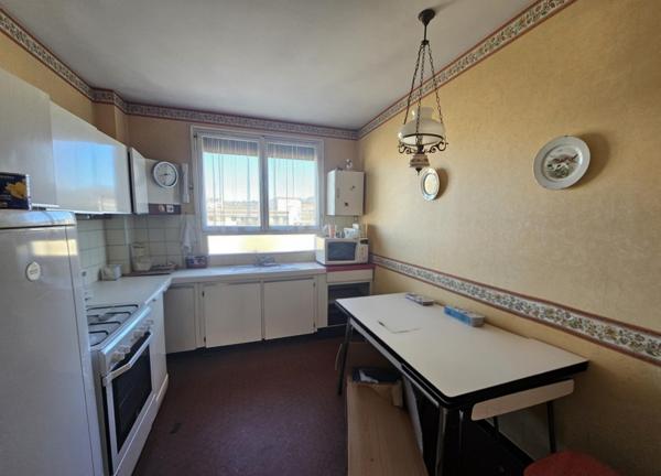 BESANCON CHAPRAIS F3 A RENOVER