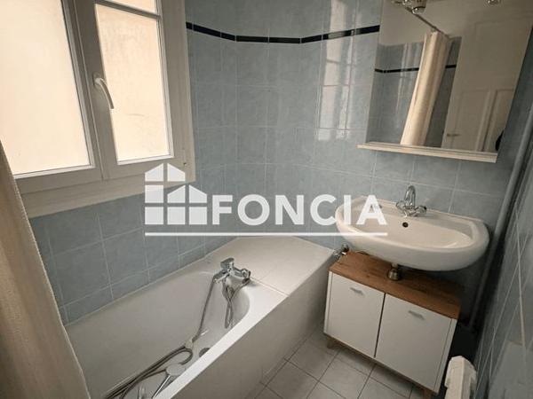 Location Appartement 2 pièces 36.35 m² - 68 RUE BRANCION Paris 75015