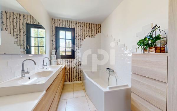 Maison à vendre    6 pièces •  Soissons