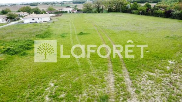 Achat terrain près de NERAC - 1243 m² - 44 800 €