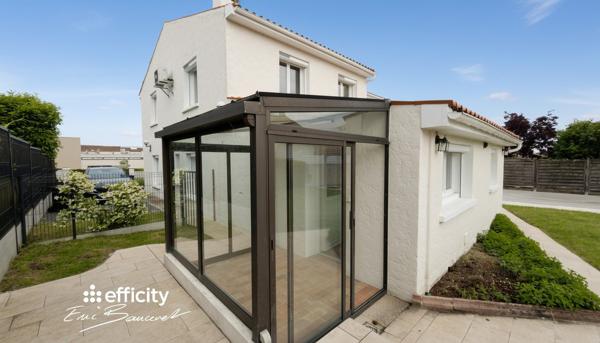 Maison
         8 pièces
        - 225 m² Bien prestige