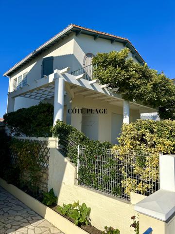 Royan (17200) VILLA ROYAN PLAGE DU CHAY AU PRIX DE 895 000 € HAI
