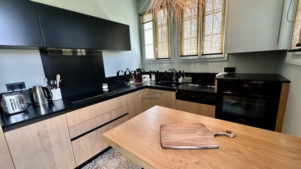 Royan (17200) VILLA ROYAN PLAGE DU CHAY AU PRIX DE 895 000 € HAI