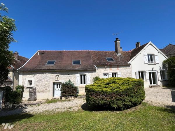 MAISON A VENDRE A MERREY SUR ARCE (10110). Dans le village de MERREY SUR ARCE (10110), à 5 minu...