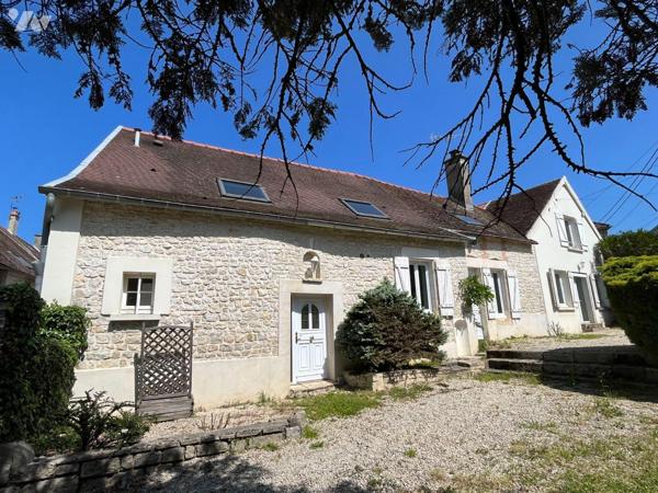 MAISON A VENDRE A MERREY SUR ARCE (10110). Dans le village de MERREY SUR ARCE (10110), à 5 minu...