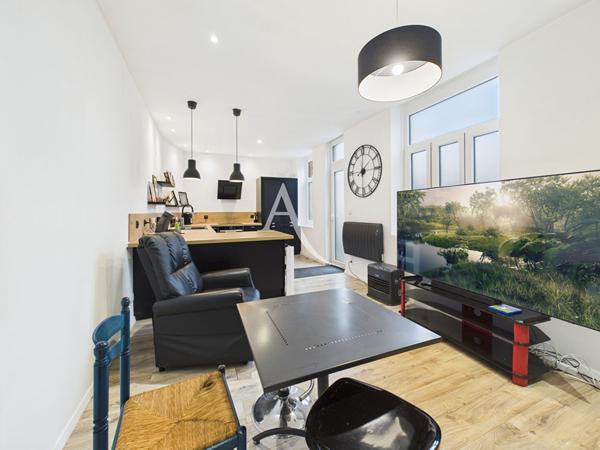 Appartement type maison 3 chambres, terrasse et parking -Quartier Descat, Tourcoing 4 pièce(s) 70.30 m2