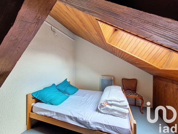 Appartement 2 pièces de 44 m² à Besse-et-Saint-Anastaise (63610)