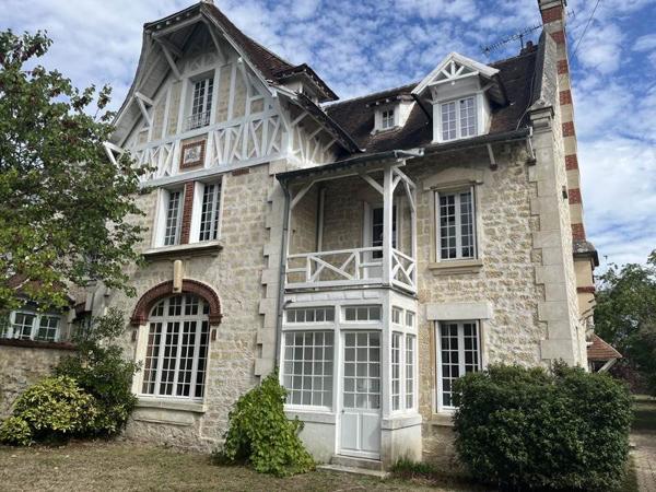 Maison 795 000 € Auvers-sur-Oise 9 p 226 m² DPE E