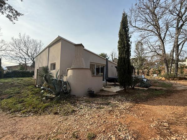 A VENDRE 83470 SAINT MAXIMIN LA SAINTE BAUME MAISON PLAIN PIED T3 DE 80M² SUR 2100M² DE TERRAIN