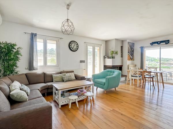 Maison Ensues La Redonne 8 pièce(s) 168 m2