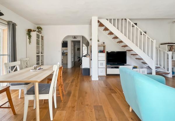 Maison Ensues La Redonne 8 pièce(s) 168 m2