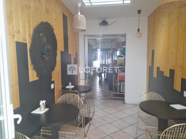 Achat local commercial Saint-Pierre-d'Oléron - 3 pièce(s) - 134 m² - 325 500 €