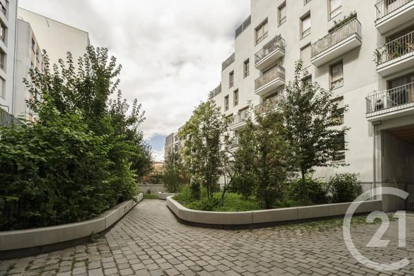Appartement à vendre  2 pièces - 57,78 m 2   PARIS  - 75019