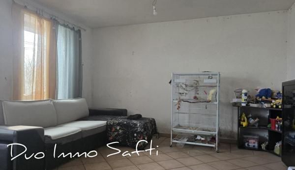 Appartement T4 avec balcon, loggia, cave et garage