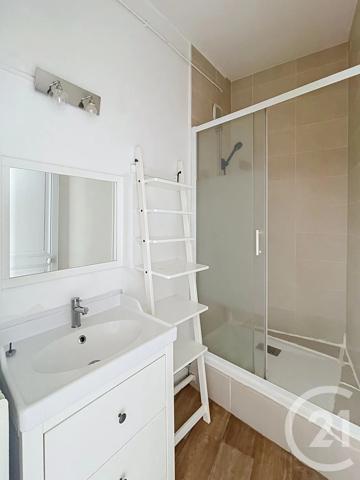 Appartement F2 à vendre  2 pièces - 40,92 m 2   CLERMONT FERRAND  - 63